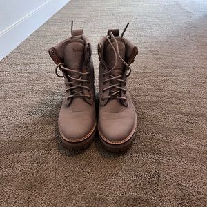 Timberland Courmayeur Valley Water Resistant Hiking Boot (Women)